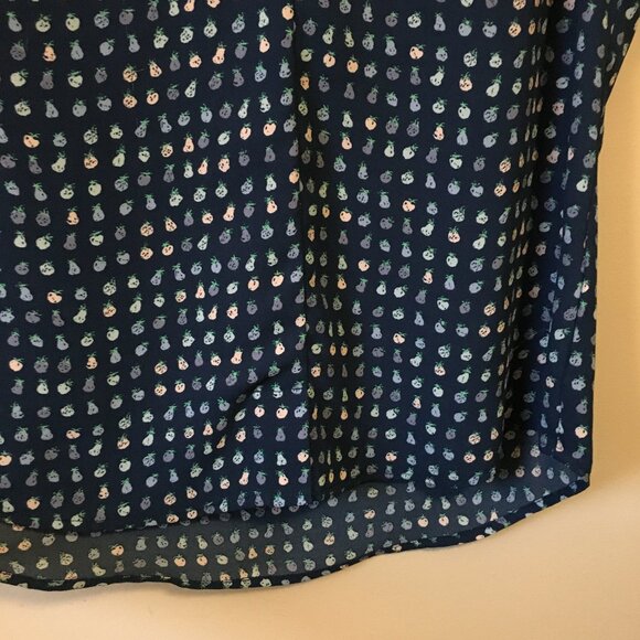 Tiny Blue Fruit Sleeveless Blouse - Picture 4 of 12
